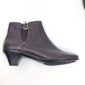 Softspots Brown Leather Buckle Accent Zip Side Ankle Boots NEW